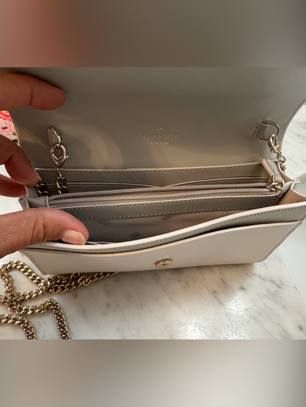 Kate Spade Emma White with grey lining Scalloped Flap Crossbody with Chain - Picture 4 of 7